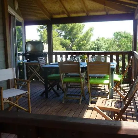 Chalet Cote Mer Les Pins Vue Mer. אגדה