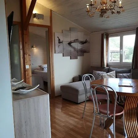 Chalet Cote Mer Les Pins Vue Mer. דירה אגדה